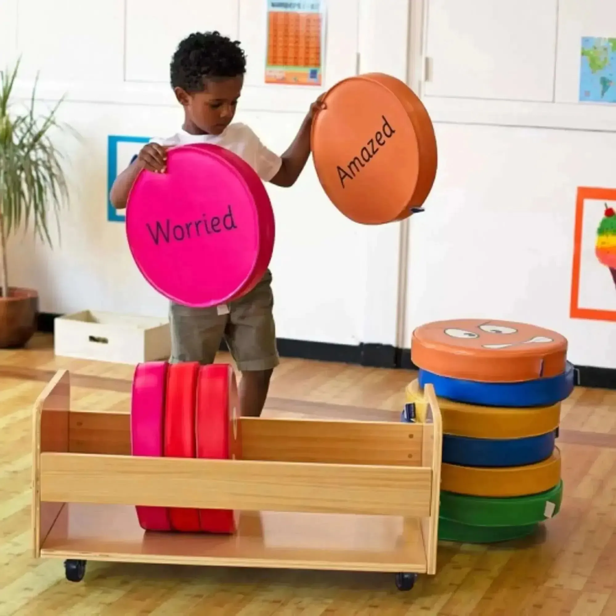 12 Emotion Cushions set with trolley