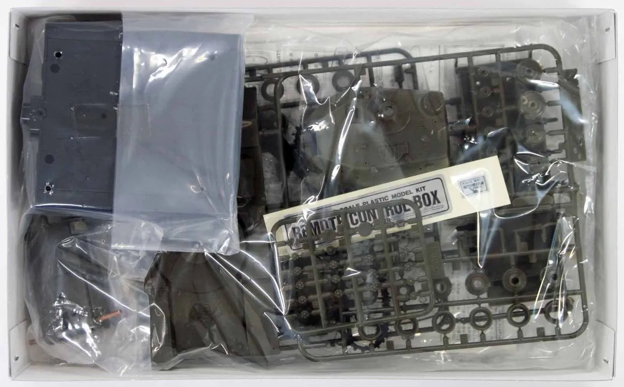 Arii 141519 U.S. Army M60A1 Remote Control Tank 1/48 Scale Kit