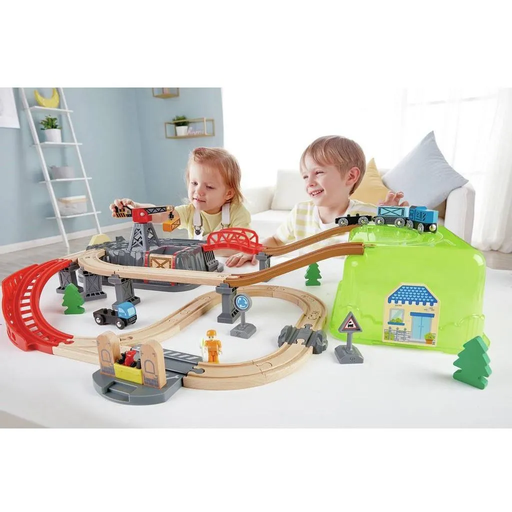 Hape Railway Bucket Builder Set