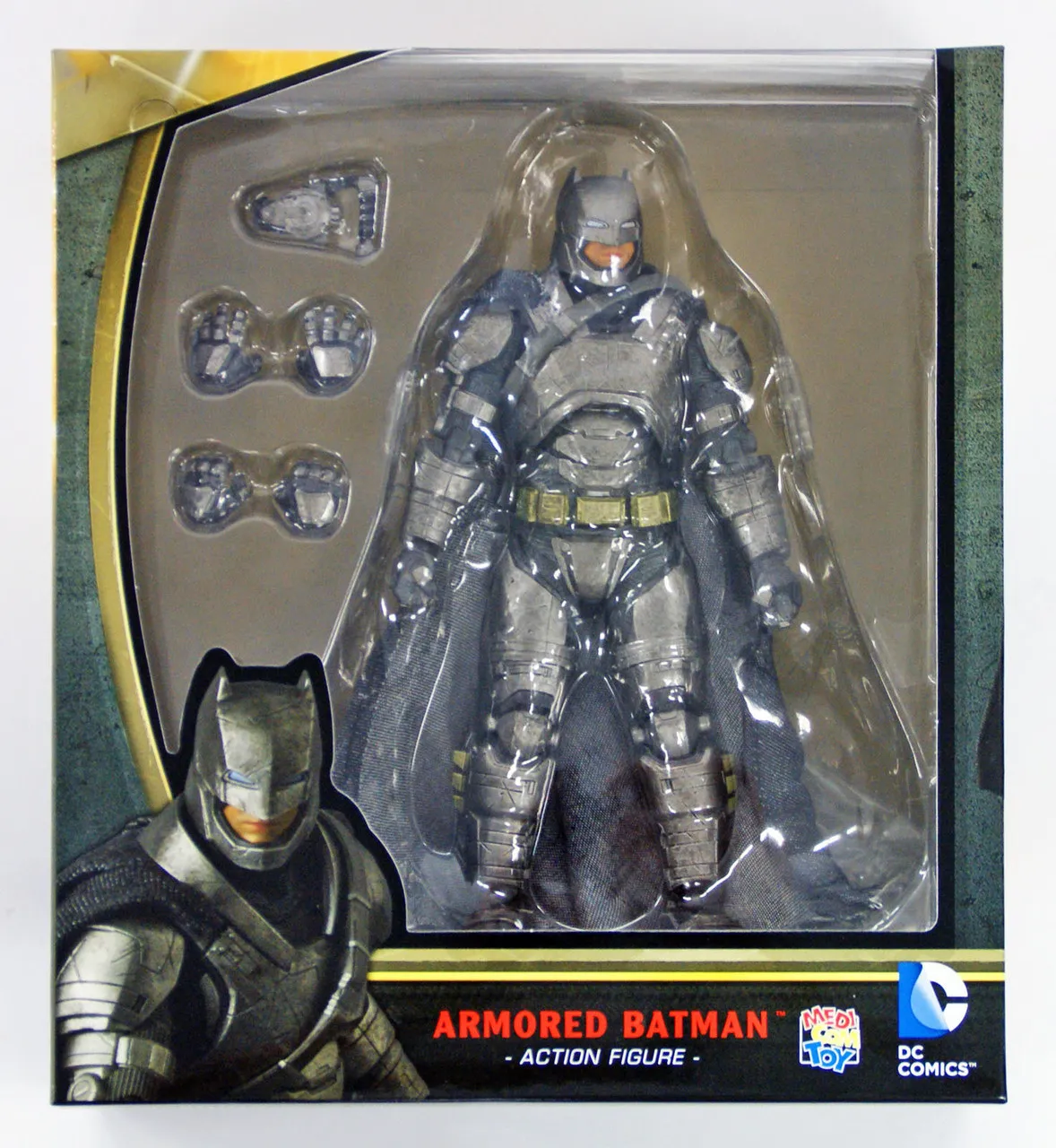 Medicom MAFEX 023 ARMORED BATMAN from Batman V Superman Figure 4530956470238