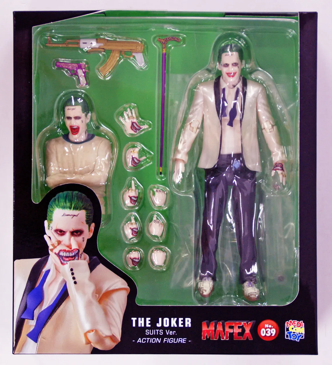Medicom MAFEX 039 The Joker (Suit Version) from Suicide Squad Figure 4530956470399