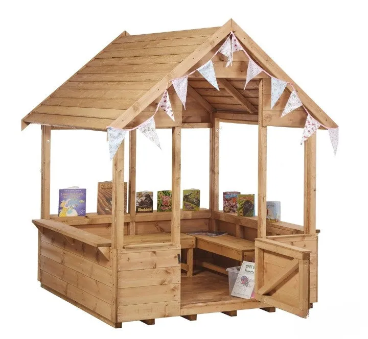 Cosy Reading Room Outdoor Nook