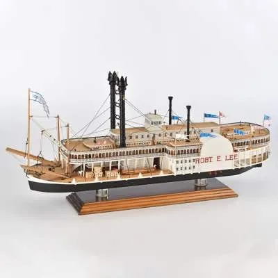 Amati Robert E Lee Mississippi Steam Boat 1:150 Scale Model Boat Kit